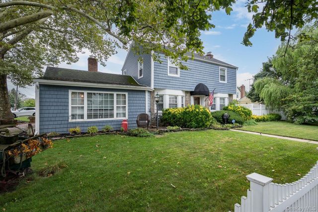 2563 Milburn Avenue, Baldwin, NY 11510