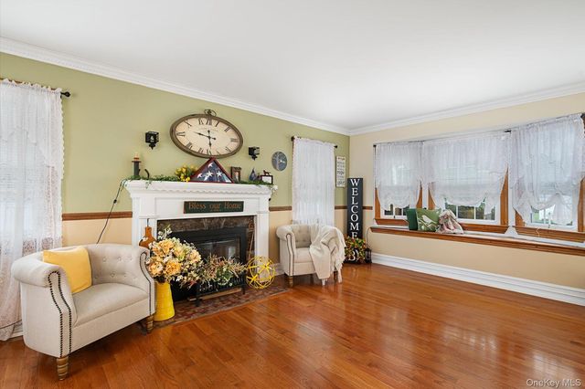 2563 Milburn Avenue, Baldwin, NY 11510