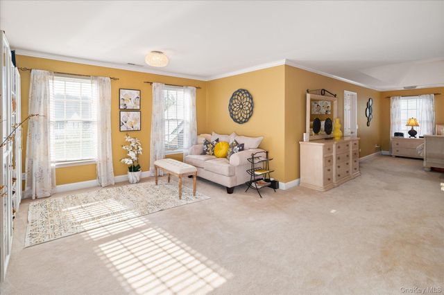15 Hallocks Run, Somers, NY 10589