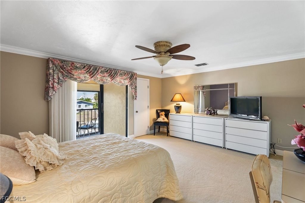 Image 21 of property listing at 1109 SE 40th ST 106, Cape Coral, FL 33904