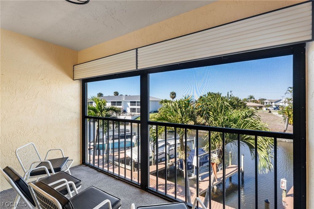 Image 22 of property listing at 1109 SE 40th ST 106, Cape Coral, FL 33904