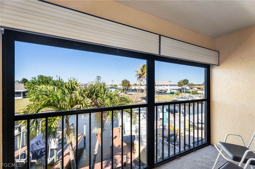 Image 23 of property listing at 1109 SE 40th ST 106, Cape Coral, FL 33904