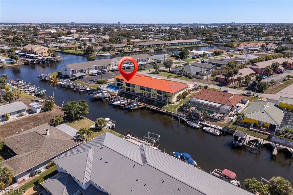 Image 41 of property listing at 1109 SE 40th ST 106, Cape Coral, FL 33904