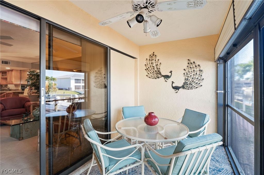 Image 8 of property listing at 1109 SE 40th ST 106, Cape Coral, FL 33904