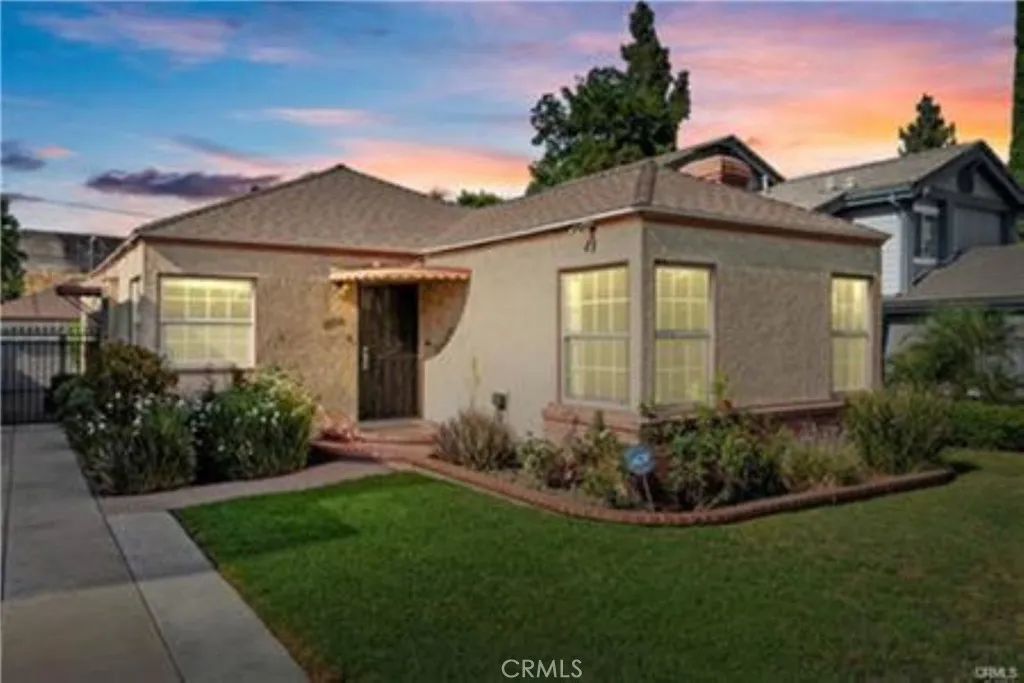 15235 La Maida, Sherman Oaks, CA 91403