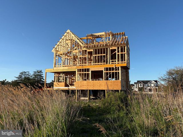 127 E DELMAR AVE, Linwood, NJ 08221