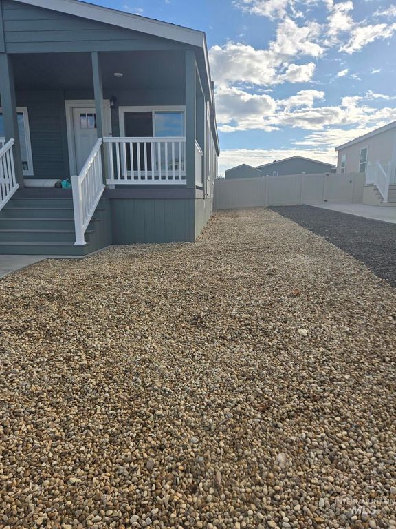 8514 Blue Hill 175, Boise, ID 83716 photo 2