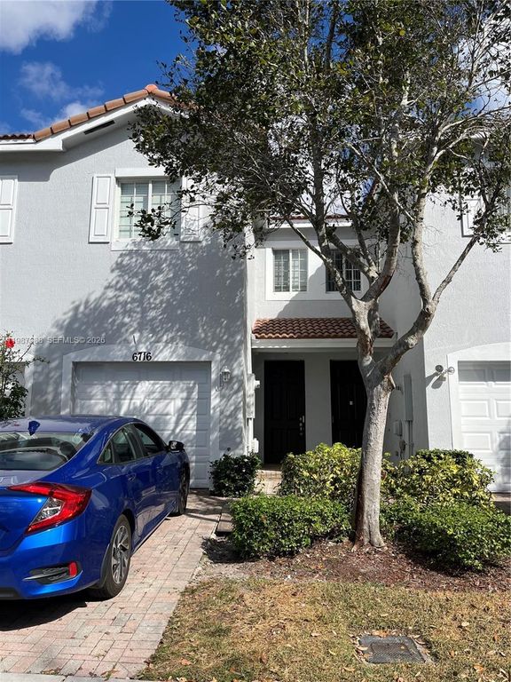 6716 Cypress Walk Ter 6716, Tamarac, FL 33321