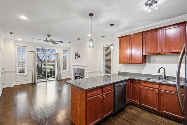 4809 S Wabash Avenue 1, Chicago, IL 60615