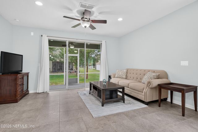2378 CANEY OAKS Drive, Jacksonville, FL 32218
