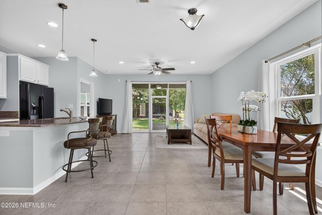 2378 CANEY OAKS Drive, Jacksonville, FL 32218