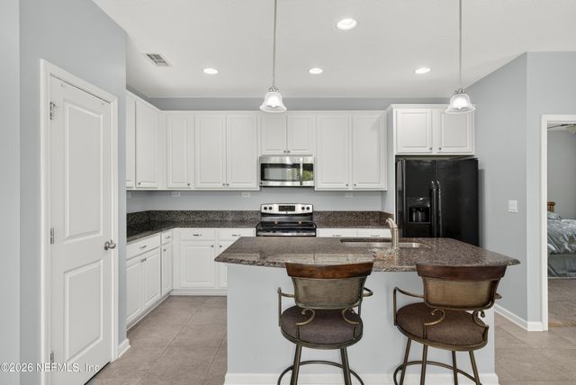 2378 CANEY OAKS Drive, Jacksonville, FL 32218