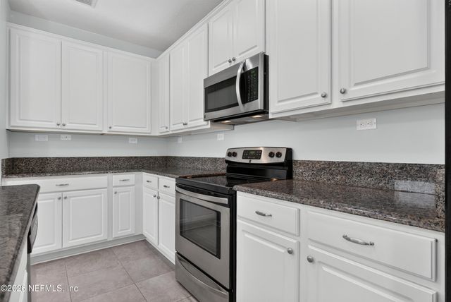 2378 CANEY OAKS Drive, Jacksonville, FL 32218