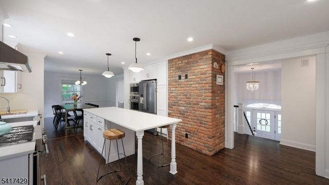 150 Seney Dr, Bernardsville Boro, NJ 07924