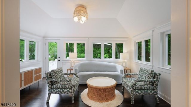 150 Seney Dr, Bernardsville Boro, NJ 07924