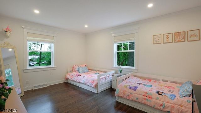 150 Seney Dr, Bernardsville Boro, NJ 07924