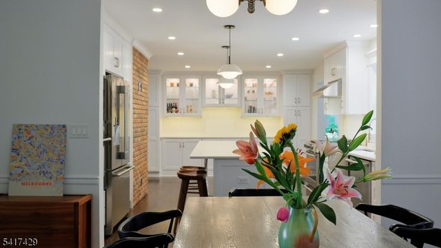 150 Seney Dr, Bernardsville Boro, NJ 07924
