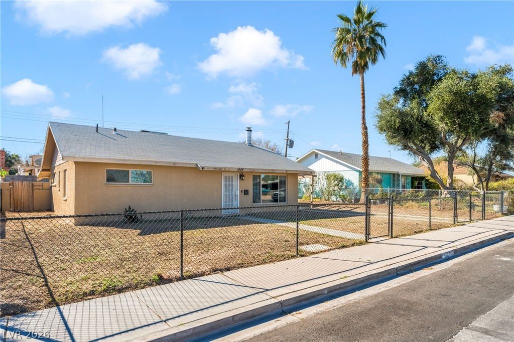1928 Franklin Avenue, Las Vegas, NV 89104
