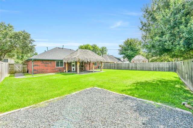 515 Valley Drive, Dickinson, TX 77539