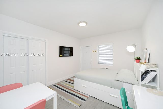 770 NE 123rd St 20, North Miami, FL 33161