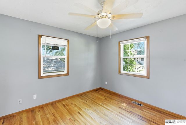 9478 Wirt Street, Omaha, NE 68134