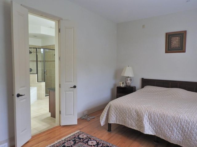 58 Briar Hollow Lane 204, Houston, TX 77027