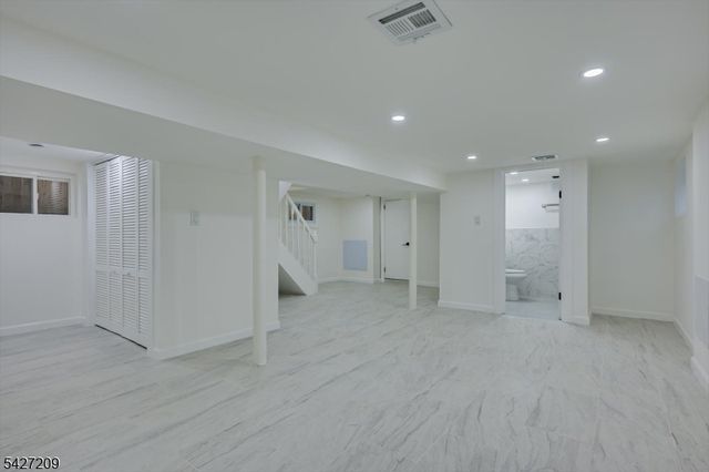 418 E 5Th Ave, Roselle Boro, NJ 07203