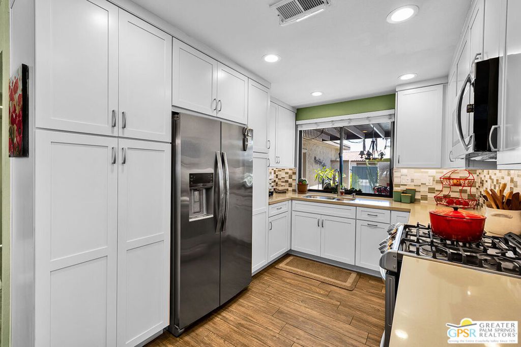 Image 13 of property listing at 1279 Campeon Circle, Palm Springs, CA 92262