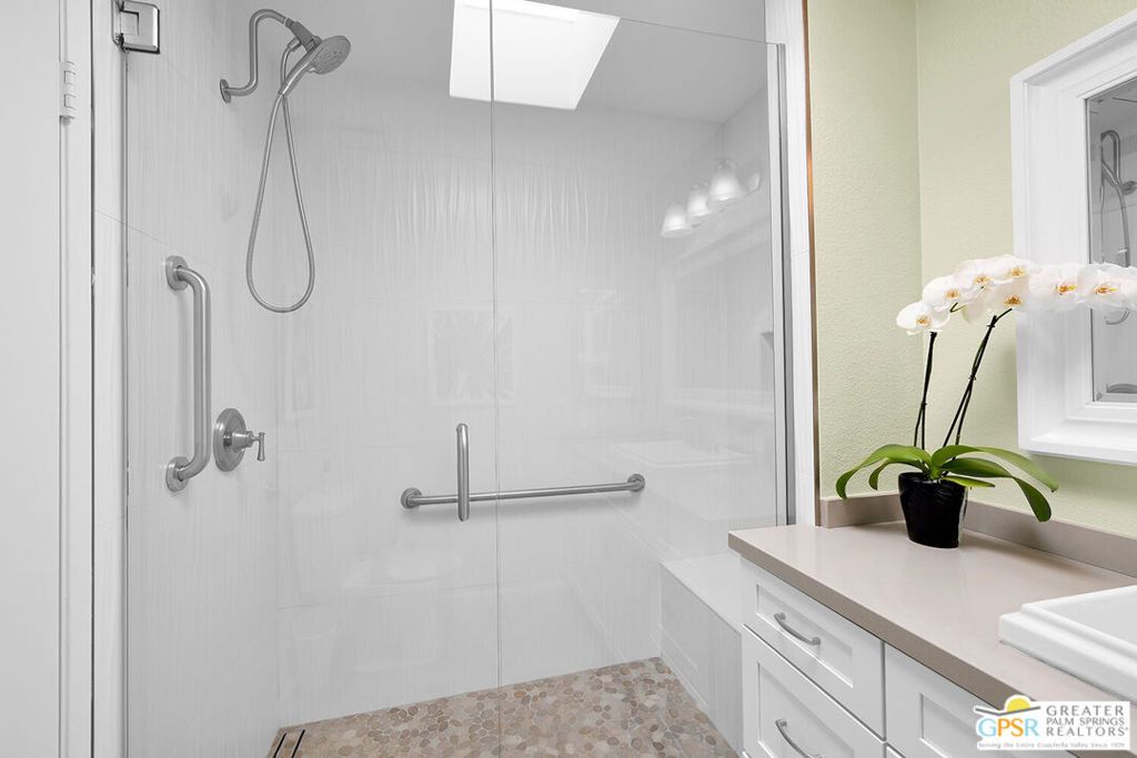 Image 25 of property listing at 1279 Campeon Circle, Palm Springs, CA 92262