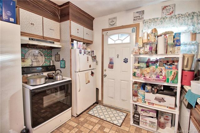 250 Wall Street, Waterbury, CT 06704