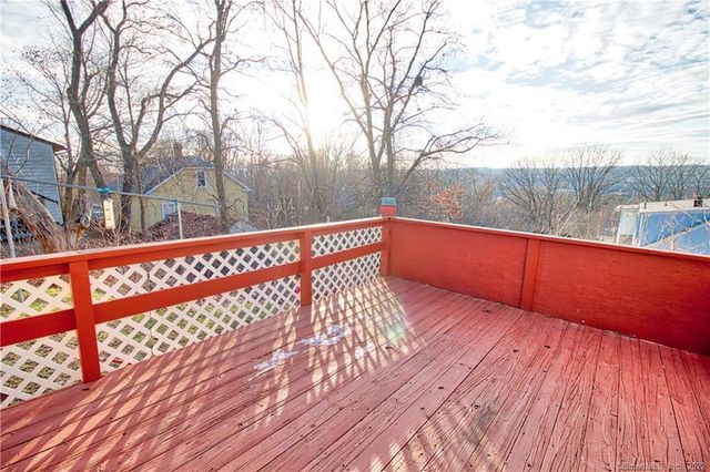 250 Wall Street, Waterbury, CT 06704