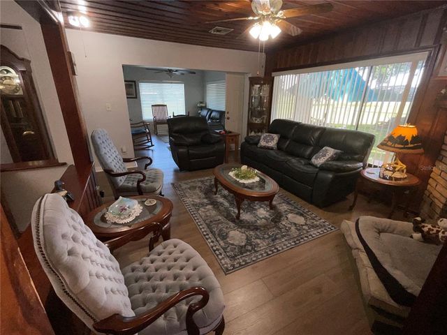 427 LONGFELLOW BOULEVARD, Lakeland, FL 33801