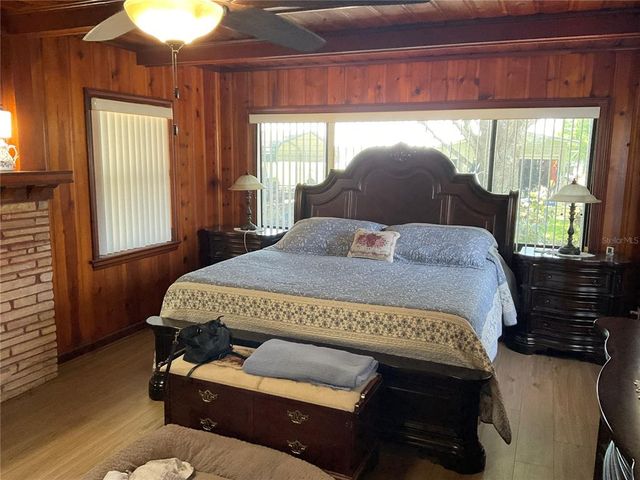 427 LONGFELLOW BOULEVARD, Lakeland, FL 33801