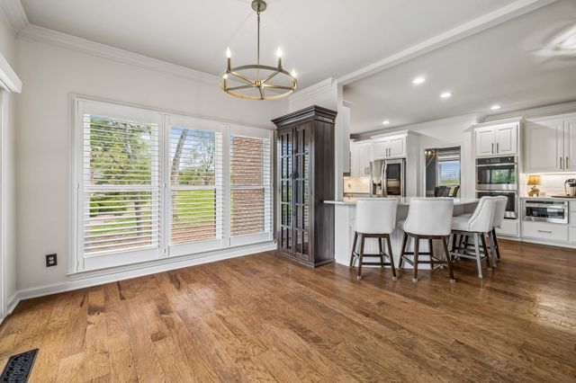 1018 Heritage Woods Dr, Hendersonville, TN 37075