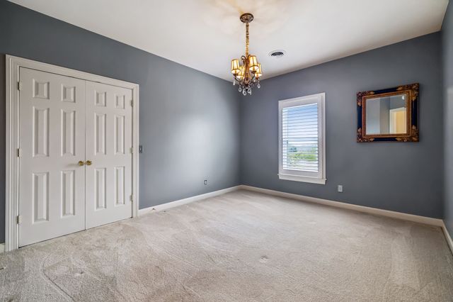 1018 Heritage Woods Dr, Hendersonville, TN 37075
