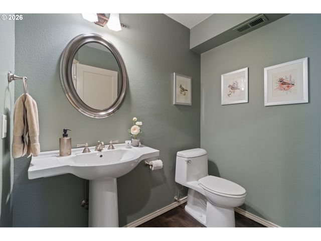 13852 TAYLORS CREST Ln, Lake Oswego, OR 97035
