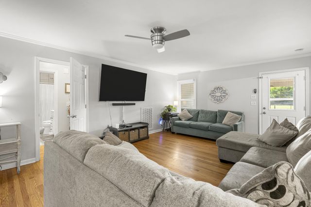 249 Walnut Grove Rd, Christiana, TN 37037
