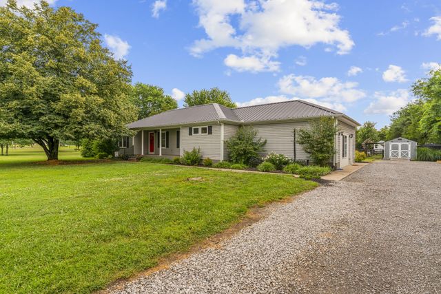 249 Walnut Grove Rd, Christiana, TN 37037