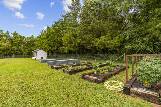 249 Walnut Grove Rd, Christiana, TN 37037