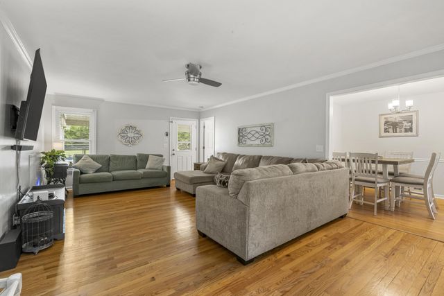 249 Walnut Grove Rd, Christiana, TN 37037