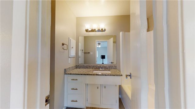 3923 Olive B, Bryan, TX 77801