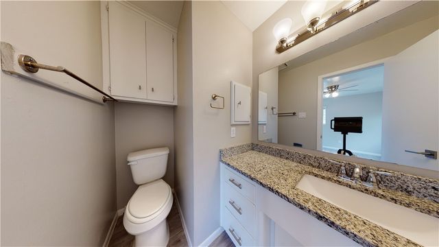 3923 Olive B, Bryan, TX 77801