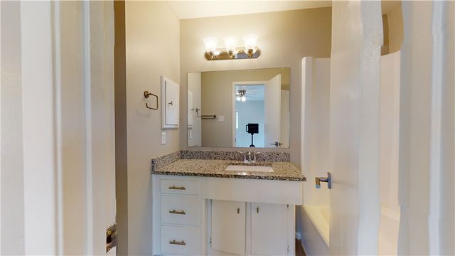 3923 Olive B, Bryan, TX 77801