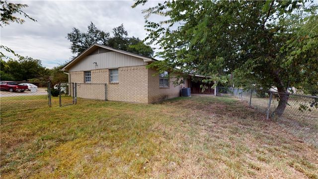 3923 Olive B, Bryan, TX 77801