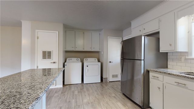 3923 Olive B, Bryan, TX 77801