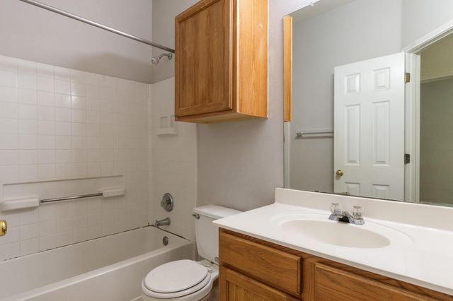 600 Wiley ST, Hutto, TX 78634