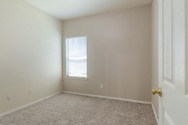 600 Wiley ST, Hutto, TX 78634