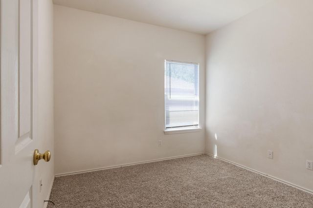 600 Wiley ST, Hutto, TX 78634
