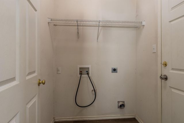 600 Wiley ST, Hutto, TX 78634