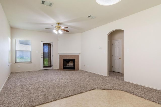 600 Wiley ST, Hutto, TX 78634